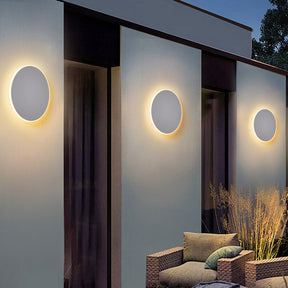 Minimalist Round Metal LED Outdoor Wall Light